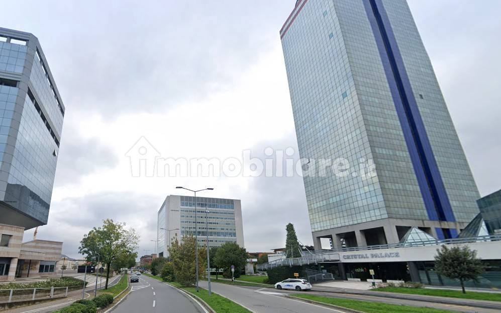 4 rooms Office in Brescia, Italy No. 267781