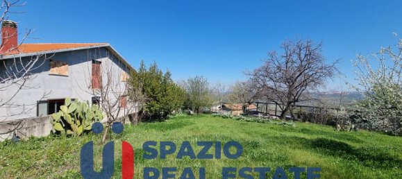 4 rooms House in Guardiagrele, Italy No. 35065 4