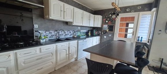 4 bedrooms House in Brebieres, France No. 312433 3