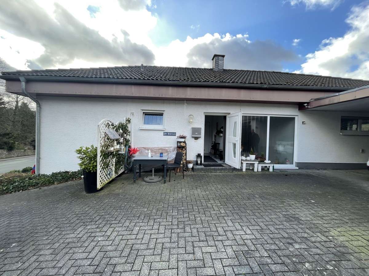 Здание 327м² в Altenkirchen, Германия № 126247