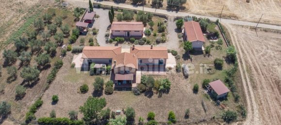 5 Schlafzimmer Villa in Tarquinia, Italy, Nr. 300609 33