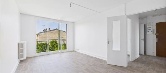 3 bedrooms Apartment in Epinay-sur-Seine, France No. 291324 3