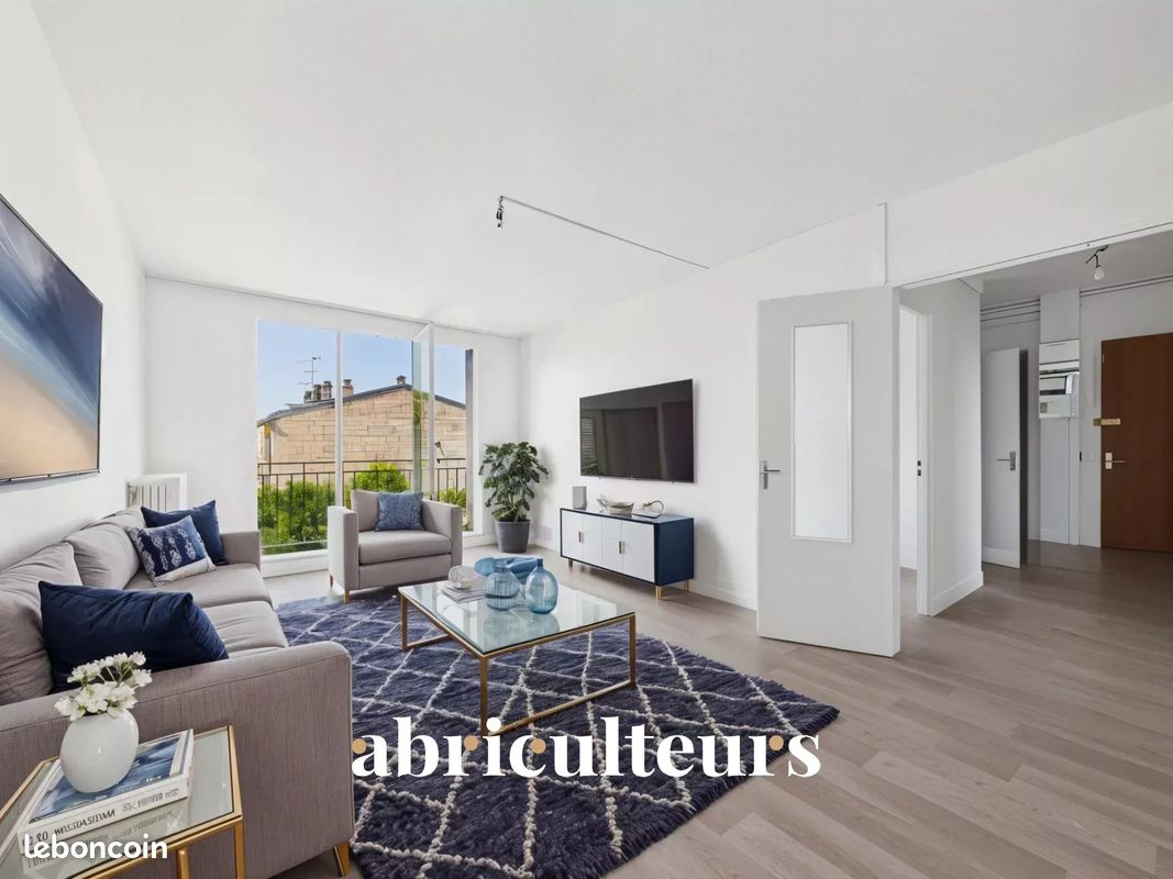 3 bedrooms Apartment in Epinay-sur-Seine, France No. 291324