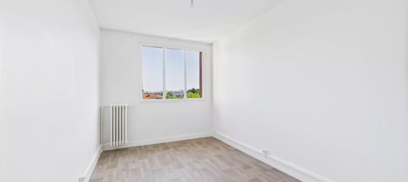 3 bedrooms Apartment in Epinay-sur-Seine, France No. 291324 11