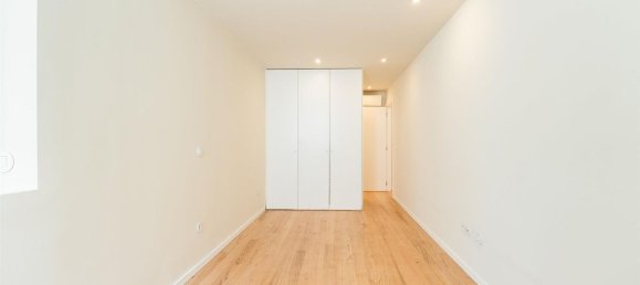 3 bedrooms Apartment in Porto, Portugal No. 106216 19