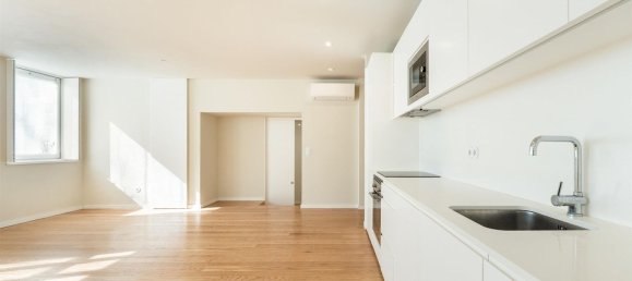 3 bedrooms Apartment in Porto, Portugal No. 106216 9