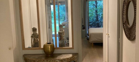 2 bedrooms Apartment in Neuilly-sur-Seine, France No. 329008 4