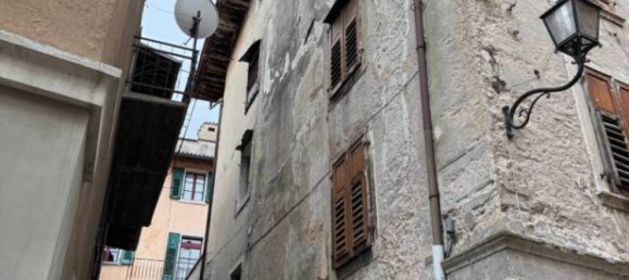 Edifício de 5 divisões em Ala, Italy N.º 269594 4