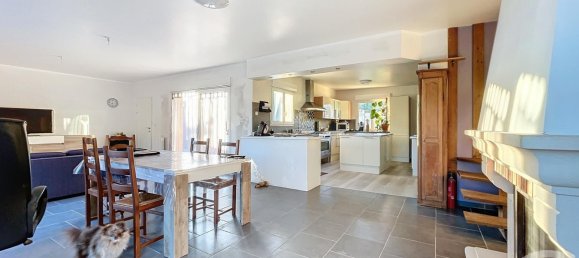 3 chambres Maison à Saint-Phal, France No. 245711 6