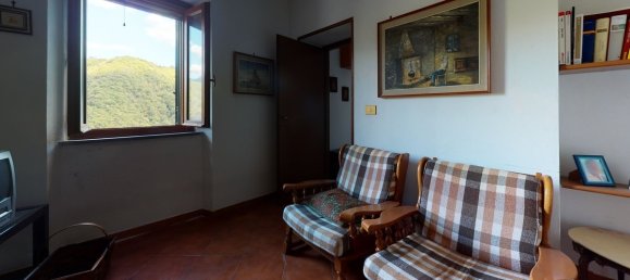 2 bedrooms House in Coreglia Antelminelli, Italy No. 237813 8