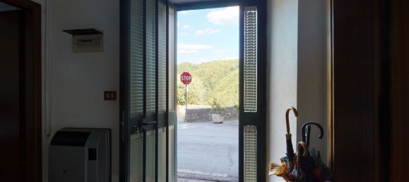 2 bedrooms House in Coreglia Antelminelli, Italy No. 237813 13