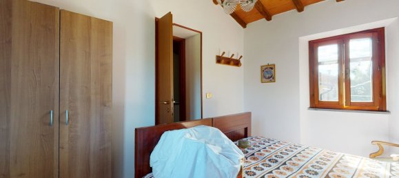 2 bedrooms House in Coreglia Antelminelli, Italy No. 237813 16
