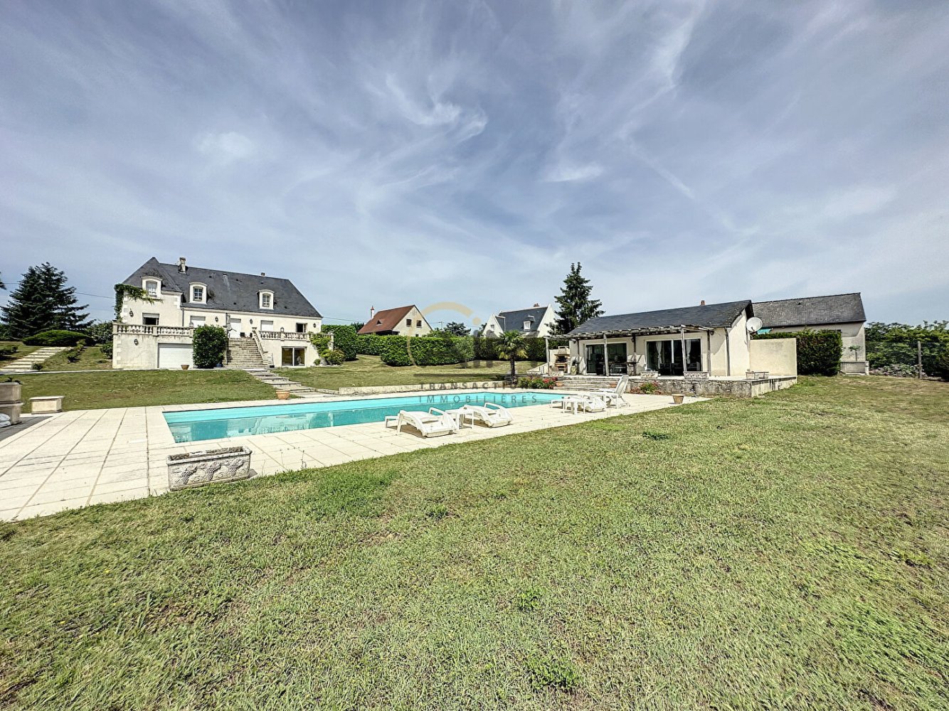 7 bedrooms House in Vouvray, France No. 88192