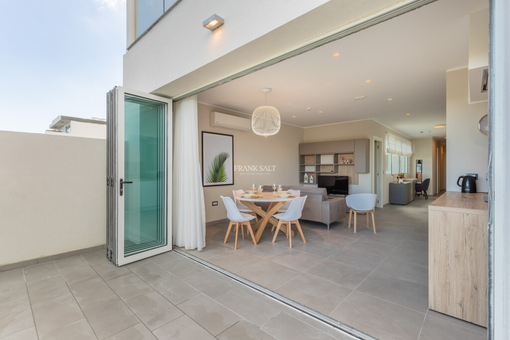 Apartamento de 2 dormitorios en Saint Julian's, Malta No. 4366