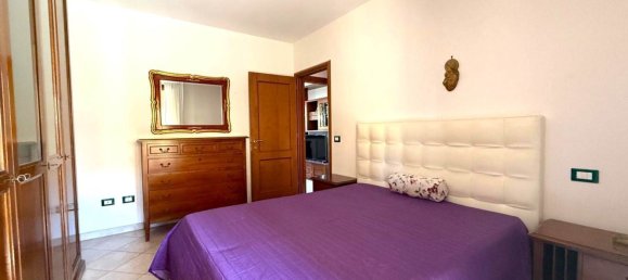 4 bedrooms House in Cecina, Italy No. 372741 9