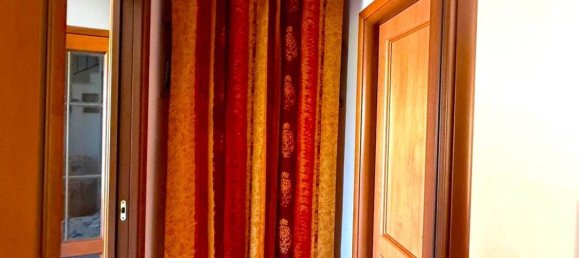 4 bedrooms House in Cecina, Italy No. 372741 16