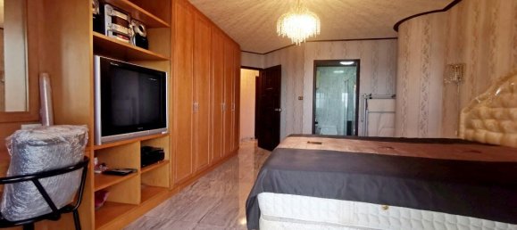 3 bedrooms Condo in Pattaya, Thailand No. 3310 18