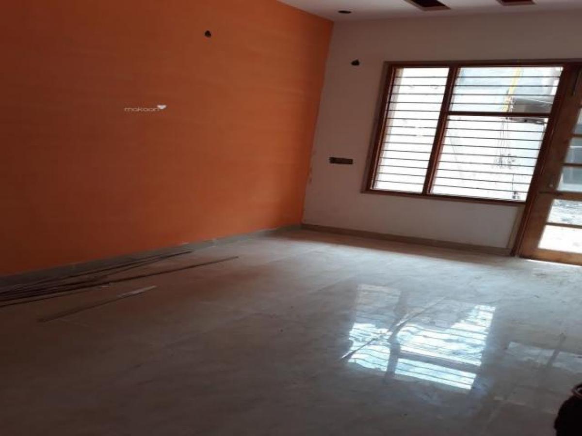 Студия в Мохали, Индия № 2012