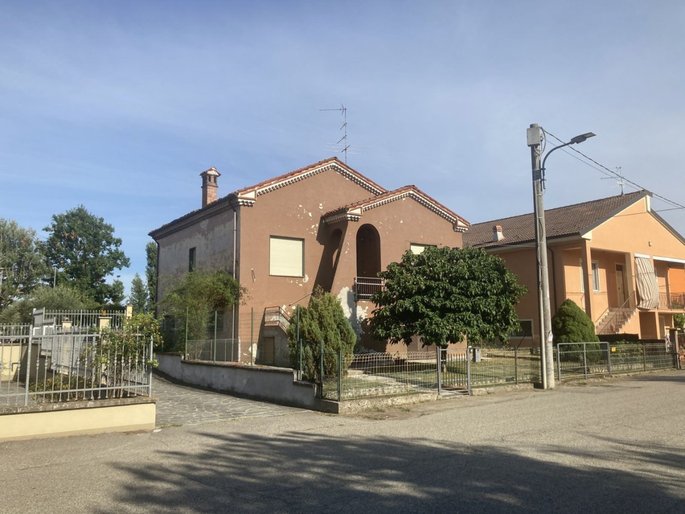 4 rooms House in Alessandria, Italy No. 271741