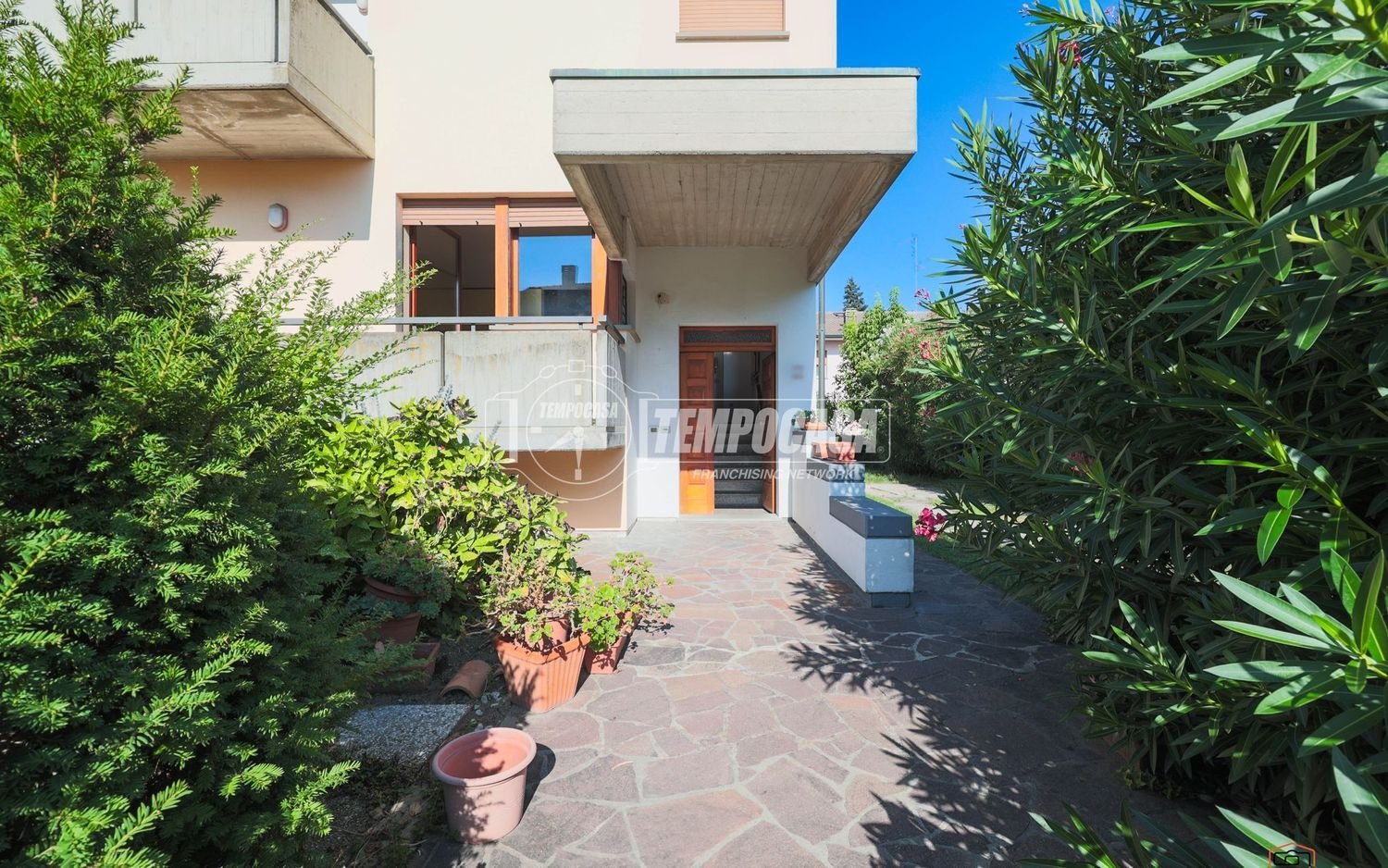 6 bedrooms House in Lugo, Italy No. 383360