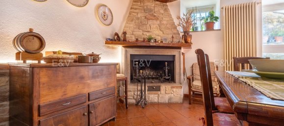 8 rooms House in Monteleone d'Orvieto, Italy No. 306890 4