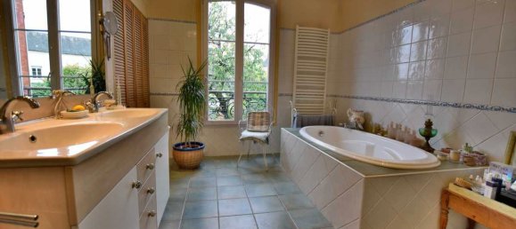 6 Schlafzimmer Haus in La Ferte-Bernard, France, Nr. 200773 6