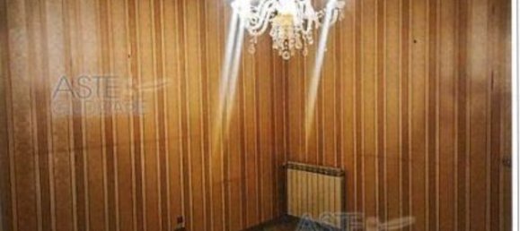 5 rooms Apartment in Belpasso, Italy No. 204943 22