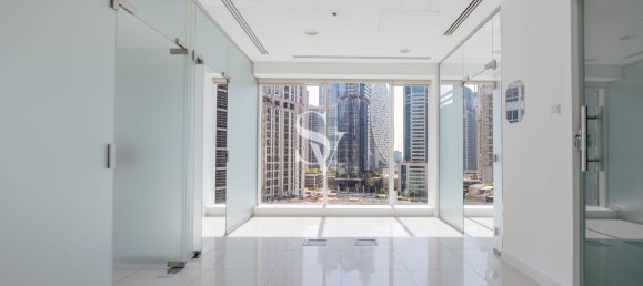 156 m² oficina en alquiler en Business Bay, Dubai, UAE № 191735 3
