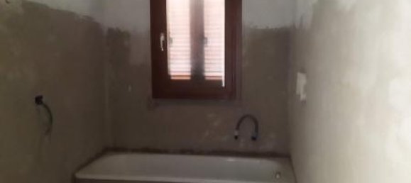 3 rooms Apartment in Castiglion Fibocchi, Italy No. 230978 8