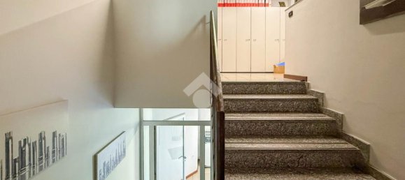 Almacén de 2 habitaciónes en Bulciago, Italy No. 341371 10