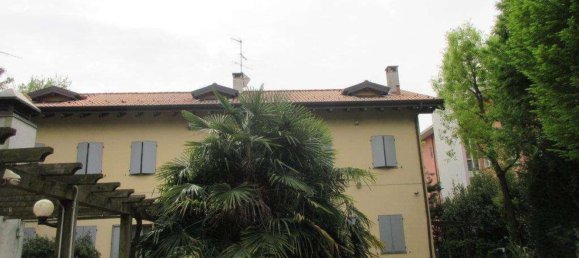 Casa de 8 divisões em Monza, Italy N.º 5358 30