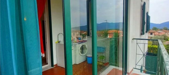 Квартира с 4 спальнями в Фоздиново, Италия № 358329 4