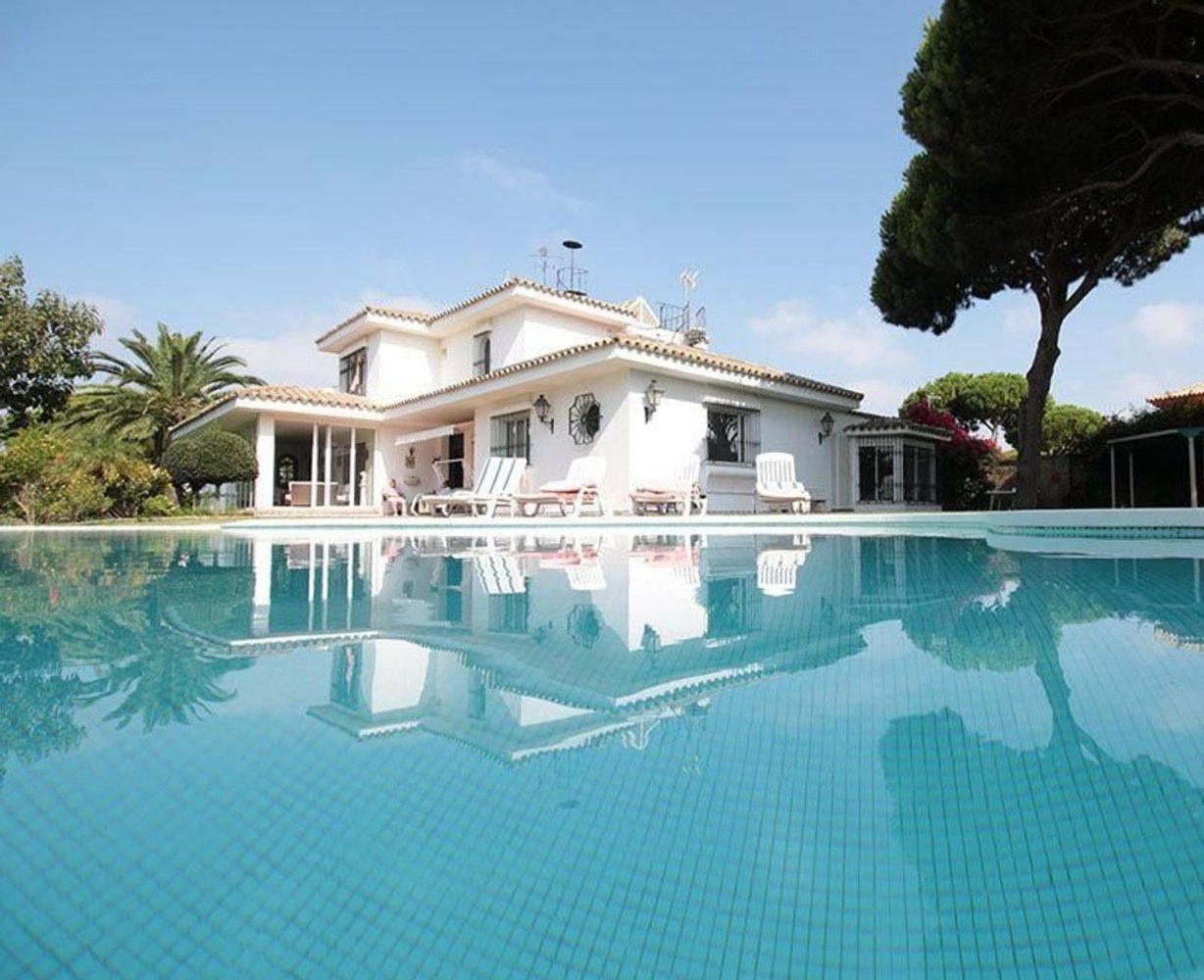 6 bedrooms House in El Puerto de Santa Maria, Spain No. 192978