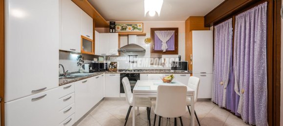 Квартира с 3 комнатами в Гранароло дель Эмилия, Италия № 123886 2