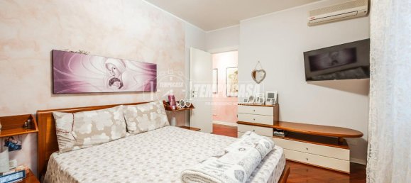 Квартира с 3 комнатами в Гранароло дель Эмилия, Италия № 123886 10