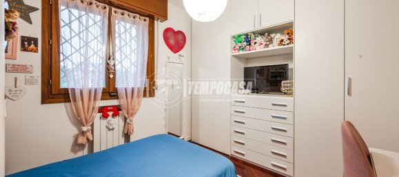 Квартира с 3 комнатами в Гранароло дель Эмилия, Италия № 123886 11