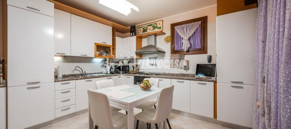 Квартира с 3 комнатами в Гранароло дель Эмилия, Италия № 123886 18