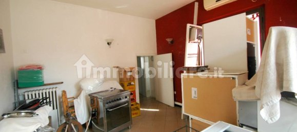 4-salle Appartement à Ferrara, Italy No. 379608 5