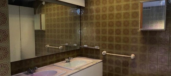 Gewerbliche Immobilie in Leon, Spain 371m², Nr. 70262 12