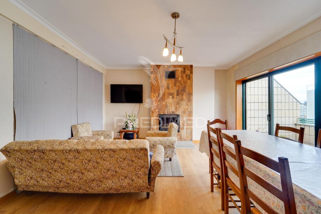 4 Schlafzimmer Doppelhaus in Pacos de Ferreira, Portugal, Nr. 243483