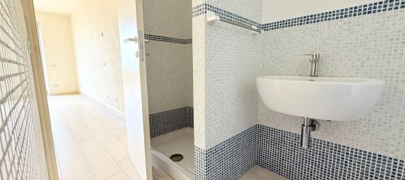 2 bedrooms Apartment in Sirolo, Italy No. 346725 9