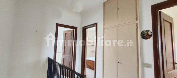 3 Schlafzimmer Wohnung in Scandriglia, Italy, Nr. 341577 9