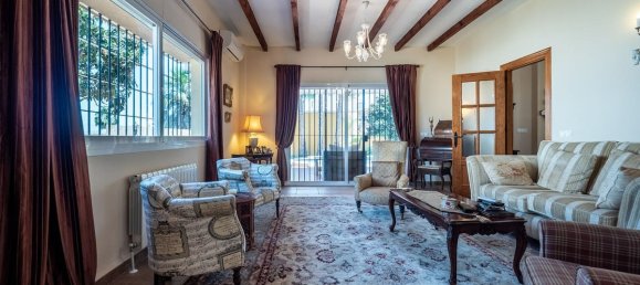 5 bedrooms Villa in Alhaurin el Grande, Spain No. 38389 3