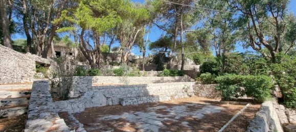 Villa de 7 dormitorios en Castro, Italy No. 329330 13