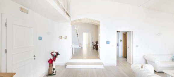 Villa de 7 dormitorios en Castro, Italy No. 329330 28