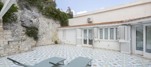 Villa de 7 dormitorios en Castro, Italy No. 329330 39