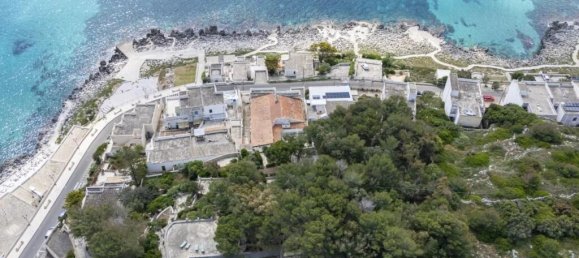 Villa de 7 dormitorios en Castro, Italy No. 329330 21