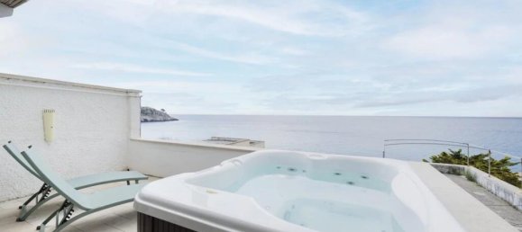 Villa de 7 dormitorios en Castro, Italy No. 329330 8