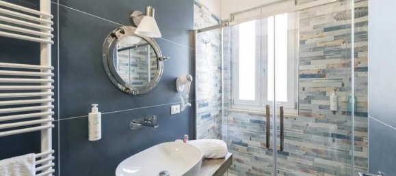 Villa de 7 dormitorios en Castro, Italy No. 329330 33