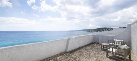 Villa de 7 dormitorios en Castro, Italy No. 329330 43